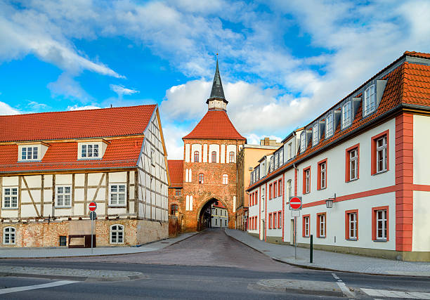 istock Old town gate in Stralsund, Northern Germany 475818548