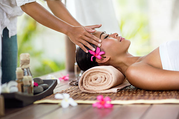 istock Facial massage outdoor 475822284