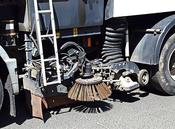 istock Street cleaner vehicle 475833392