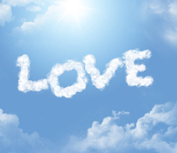 istock Cloud shape of love inscription 475833774