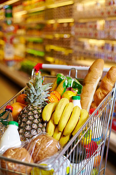 istock Healthy shopping cart 475857583