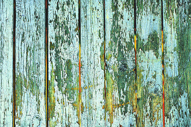 istock Texture of peeling painted planks 475865448