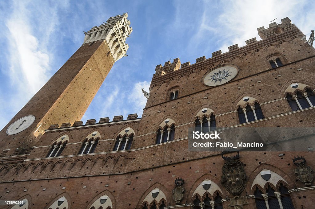 Mangia's Tower. Tower von der Piazza del Palio. Siena, Italien - Lizenzfrei Alt Stock-Foto Mangia's Tower. Tower von der Piazza del Palio. Siena, Italien - Lizenzfrei Alt Stock-Foto