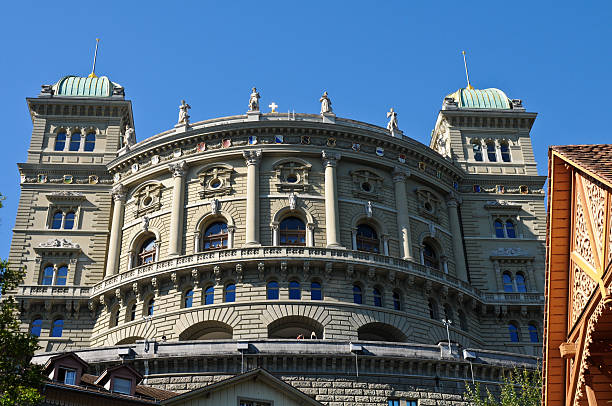 palácio federal-berna - berne the reichstag swiss culture parliament building imagens e fotografias de stock