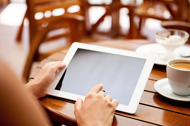 istock Businesswoman uses digital tablet 475905025