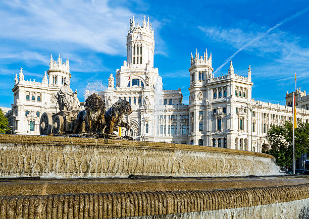 istock palazzo de cibeles, Madrid 475915393