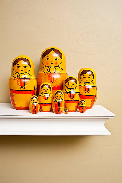 matryoshka dolls - russian nesting doll babushka doll matrioska 뉴스 사진 이미지