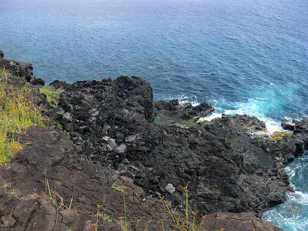 istock Wild volcanic southwest coast of Easter Island 475970940