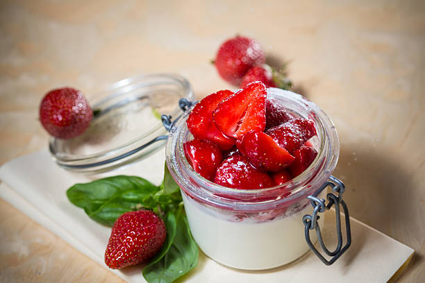 istock Strawberry tiramisu with mascarpone 475980662