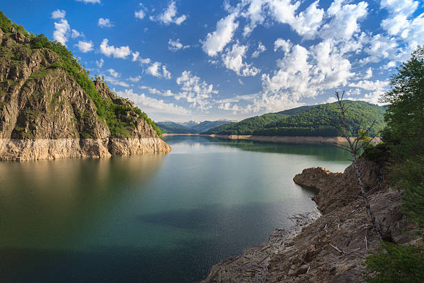 istock Vidraru lake, Romania 475985130