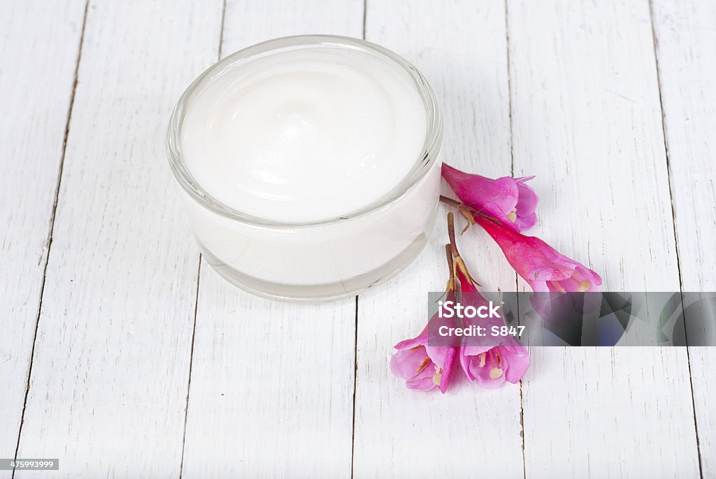 Crema per il viso - Foto stock royalty-free di Barattolo di vetro