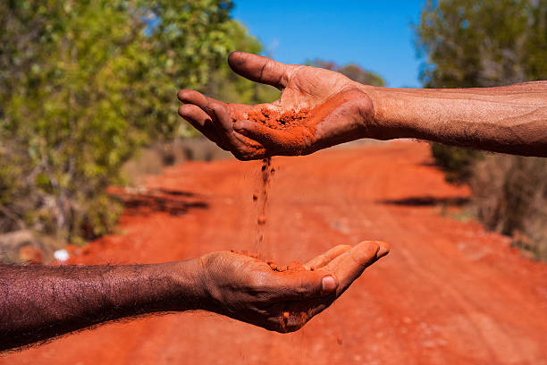 la sagess'ancestrale, australie - australian culture photos et images de collection