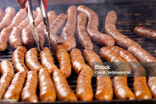 Hamburgery Na Grilla - zdjęcia stockowe i więcej obrazów Burger - Burger, Dym, Fotografika