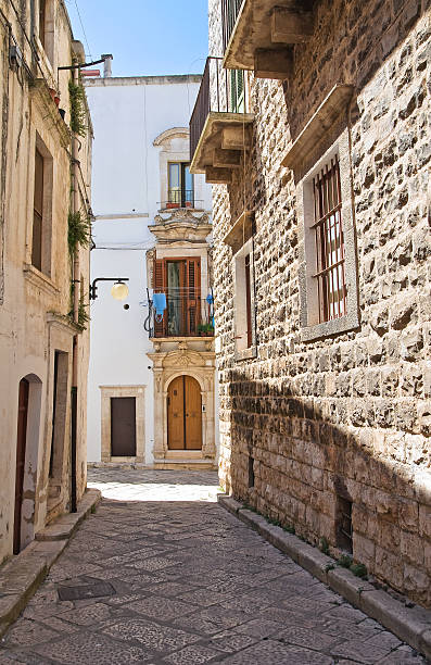 istock Alleyway. Putignano. Puglia. Italy. 476010367