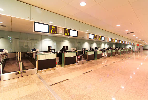 istock reception at the international airport 476026498