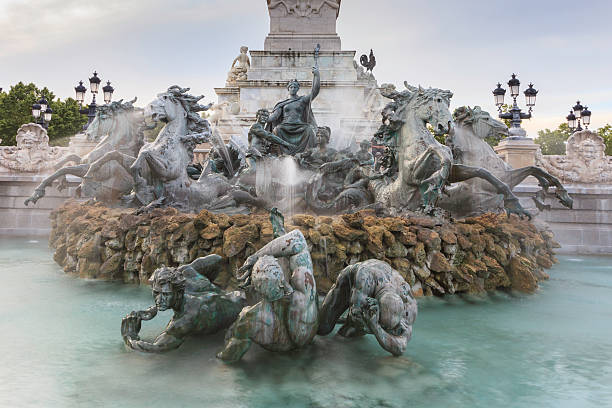 istock evening time place des quinconces, Bordeaux France 476033149