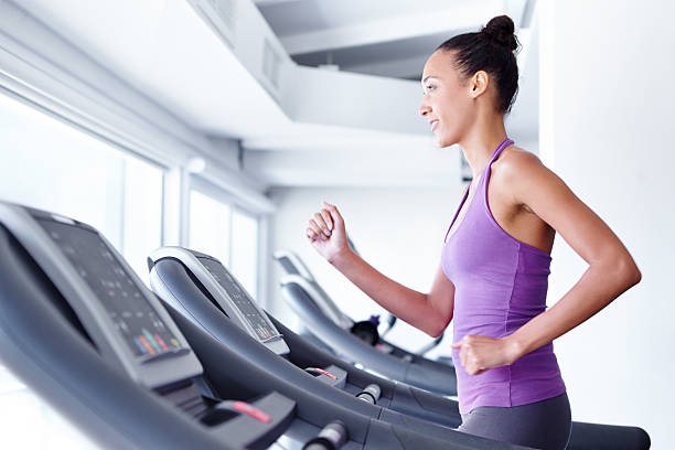istock Thinking of a perfect Summer body keeps her going 476058723