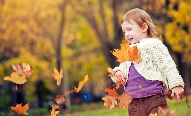 istock Little girl outdoors 476064997
