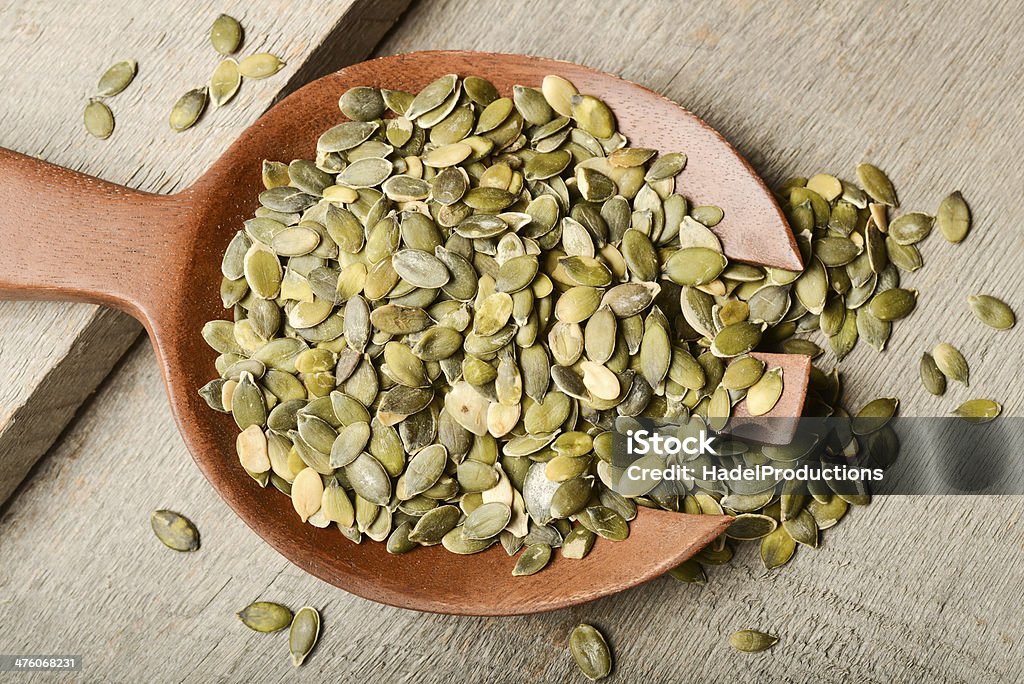 Raw graines de citrouille - Photo de Aliment libre de droits