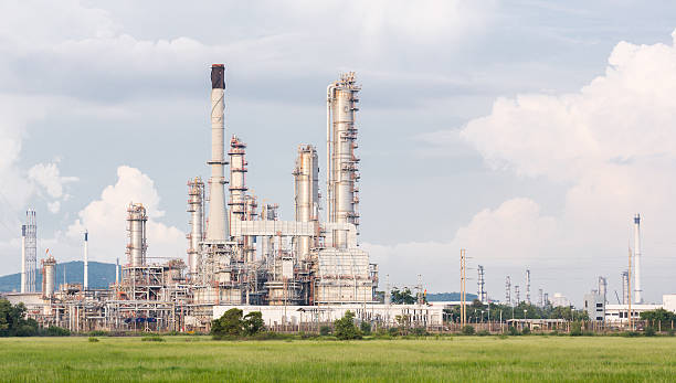 istock Oil Refinery Plant 476083344