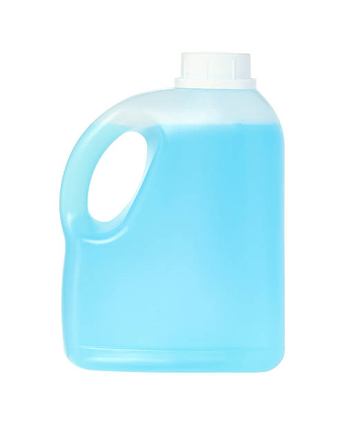 istock Gallon of shampoo 476084567