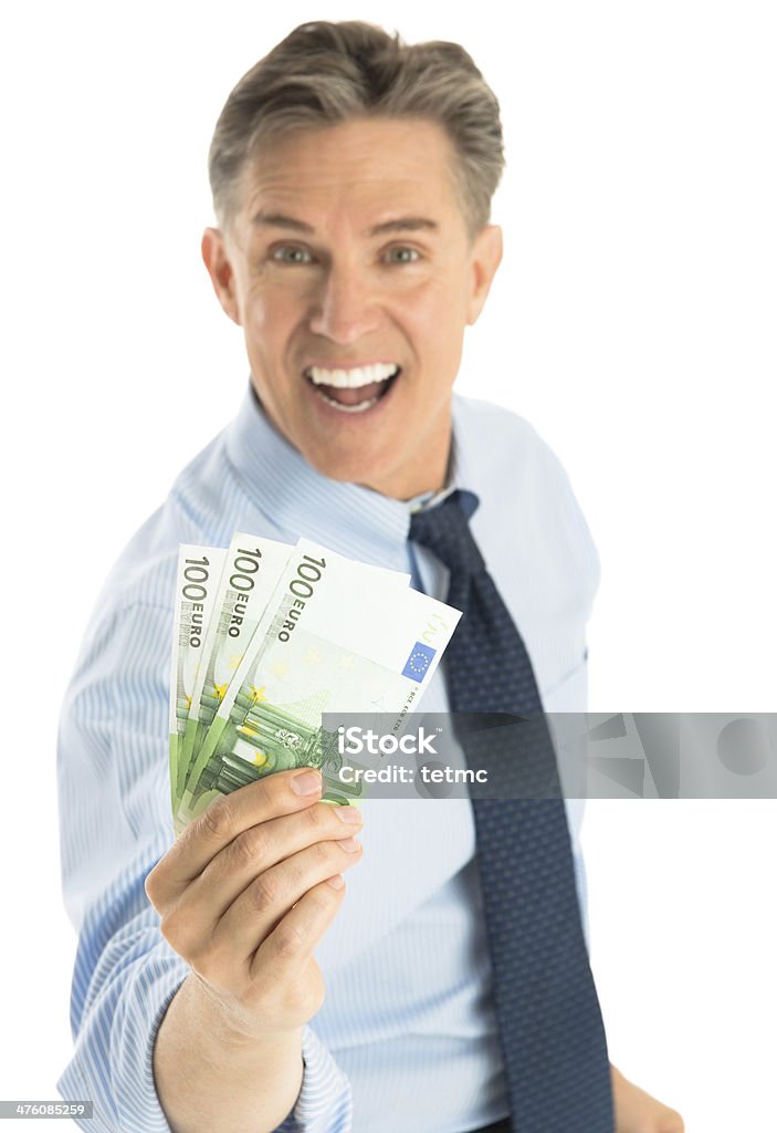 Retrato de hombre de negocios sosteniendo los billetes de Euro Alegre - Foto de stock de 40-44 años libre de derechos