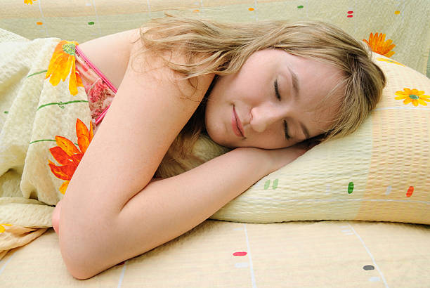 istock Teen sleeps 476085931