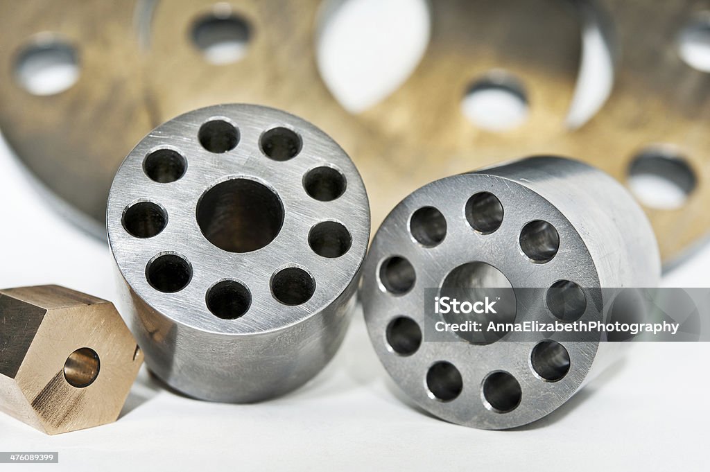 Cilindros de Metal e flanges de bronze de nozes. - Foto de stock de Machinery royalty-free