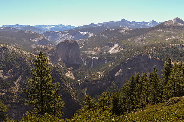 istock Yosemite Valley, California 476107381