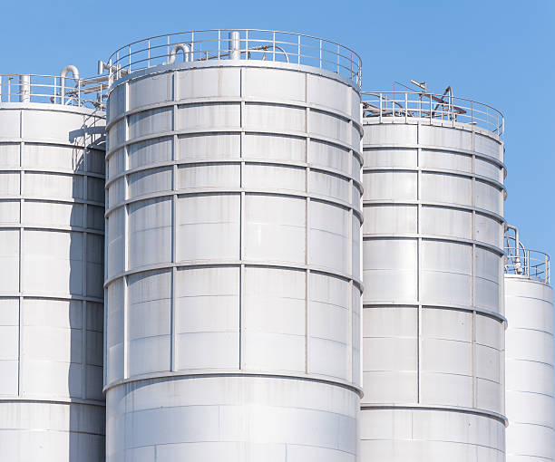 istock Chemical plant, containers 476115510
