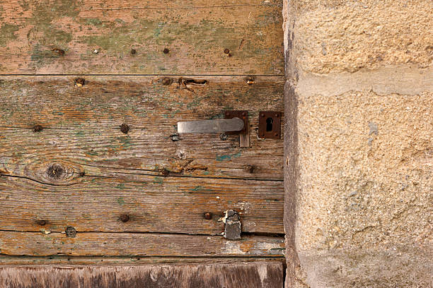 istock old wooden door 476118139
