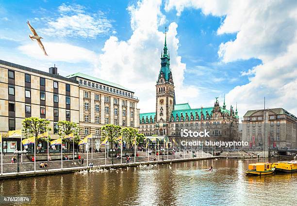 Hamburg Innenstadt Mit Rathaus Und Alster Fluss Deutschland Stockfoto und mehr Bilder von Deutschland