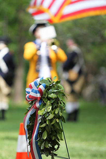 memorial day trumpeting - trumpeting photos et images de collection