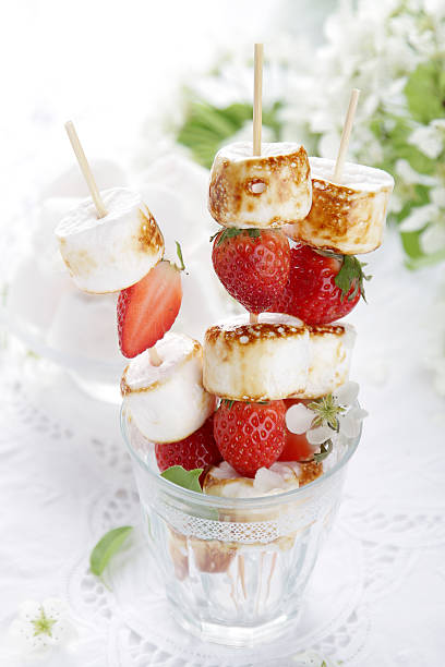 istock Grilled marshmallows and fresh strawberry 476149280