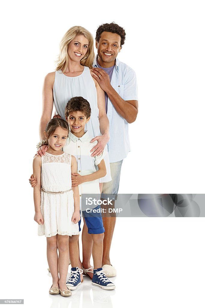 Retrato de familia feliz junto sobre blanco - Foto de stock de Familia libre de derechos