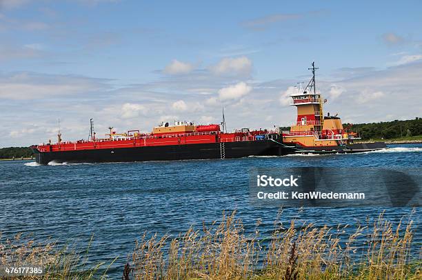 Foto de Canal De Comércio e mais fotos de stock de Barcaça - Barcaça, Canal, Cape Cod Canal