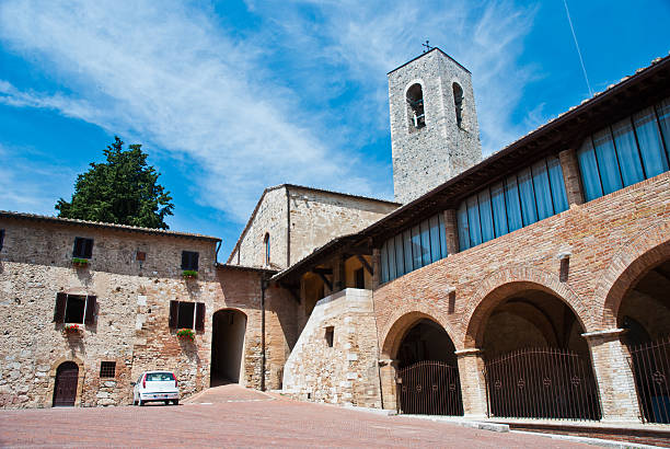 istock Church in San Gimignano 476192959