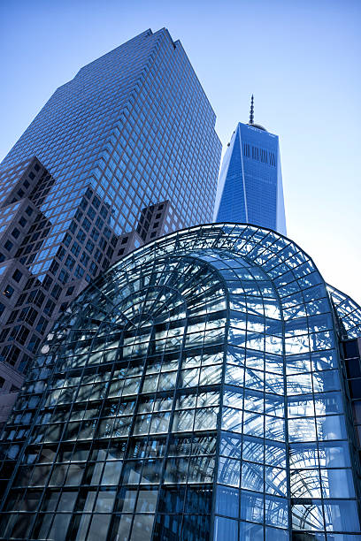 один всемирный торговый центр, нью-йорк и wintergarden - office park three dimensional shape financial building built structure стоковые фото и изображения