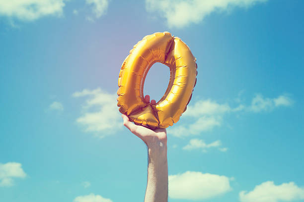 istock Gold number 0 balloon 476198772