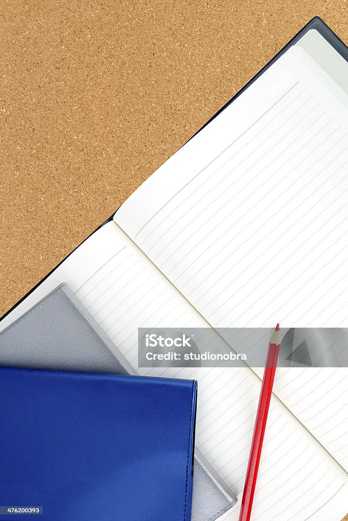 Crayon et notebook - Photo de Accessoire libre de droits