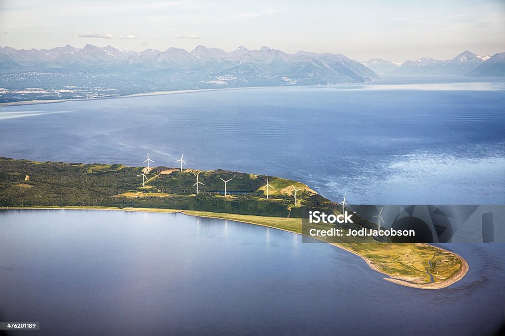 wind farm fuera de Anchorage, Alaska - Foto de stock de Alaska - Estado de los EE. UU. libre de derechos