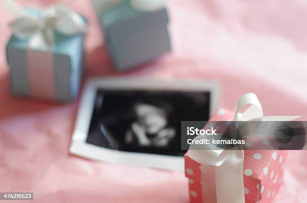 Foto de Chá De Presentes e mais fotos de stock de Nascimento - Nascimento, Presente, Acontecimentos da Vida