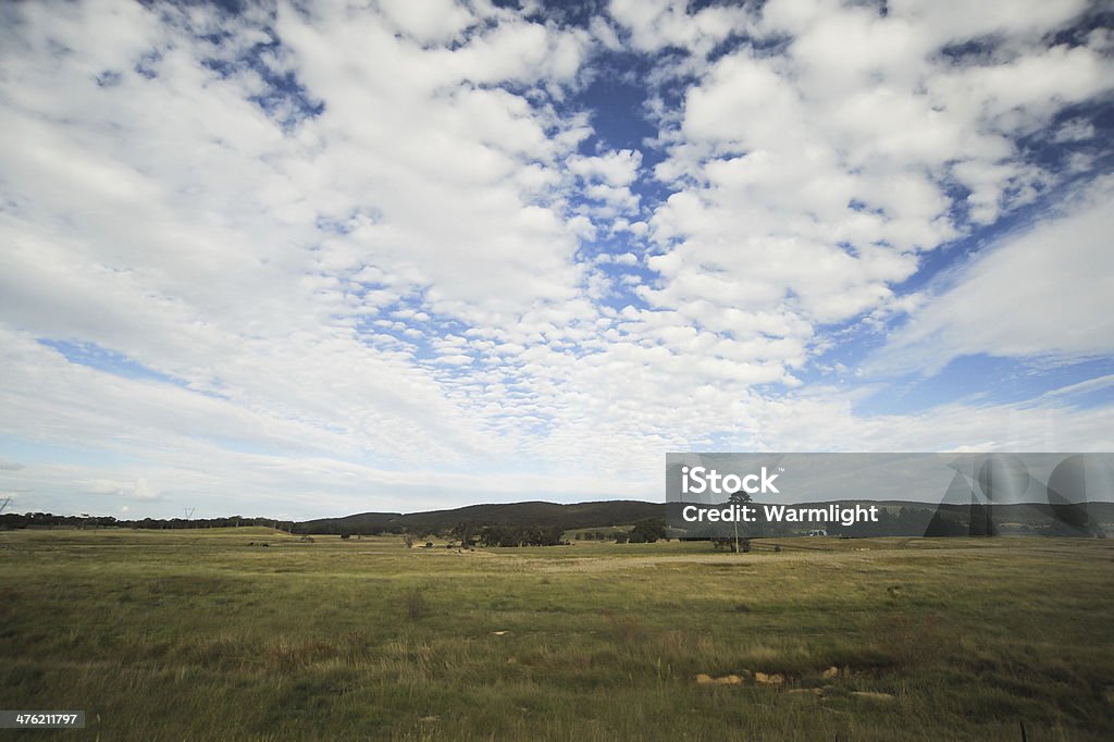 Typowe wiejskiej scenerii w Australii, z piękne chmury - Zbiór zdjęć royalty-free (Australia)