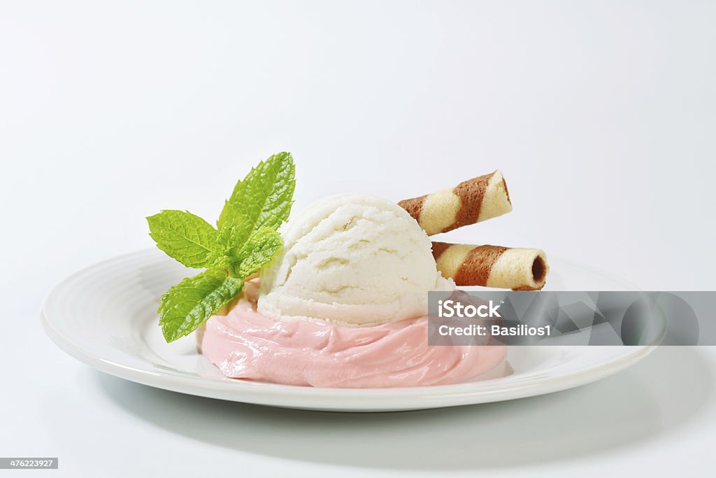 Мороженое Десерт - Стоковые фото Белый роялти-фри