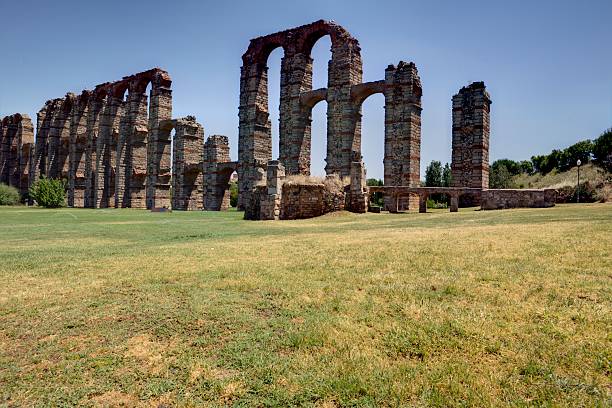 istock Roman Aqueduct of Merida 476229944
