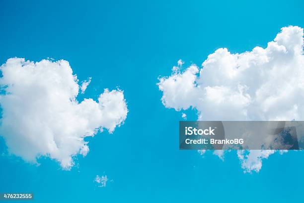 Cielo E Nuvole Di Due - Fotografie stock e altre immagini di A bioccoli - A bioccoli, Ambientazione esterna, Ambientazione tranquilla