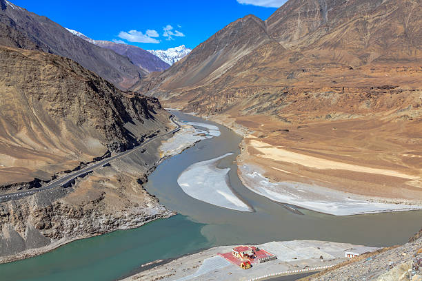istock Confluence of River Zanskar and River Indus 476239160
