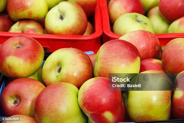 Bio Äpfel Stockfoto und mehr Bilder von Apfel - Apfel, Apfelbaum, Apfelgarten