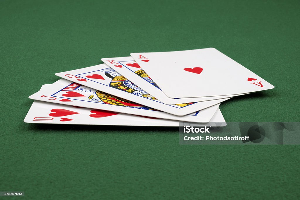 Royal em descarga cartões de jogo de poker - Foto de stock de Acaso royalty-free