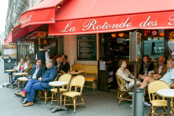 brasserie de paris - restaurant editorial entrance menu photos et images de collection